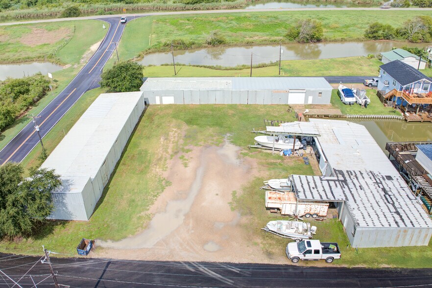 More Photos Of 205 Marine Way, Freeport Self Storage For Sale