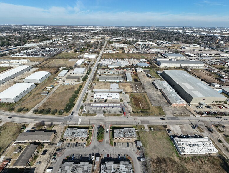 More Photos Of 2077 Magnolia Dr, Pasadena Industrial For Sale