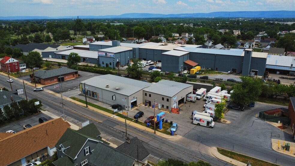 More Photos Of 916-926 S Potomac St, Hagerstown Service For Lease