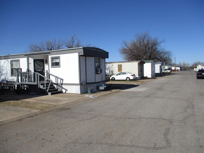 More Photos Of 56 Eastbrook Ter, Del City Manufactured Housing Mobile Home Park For Sale
