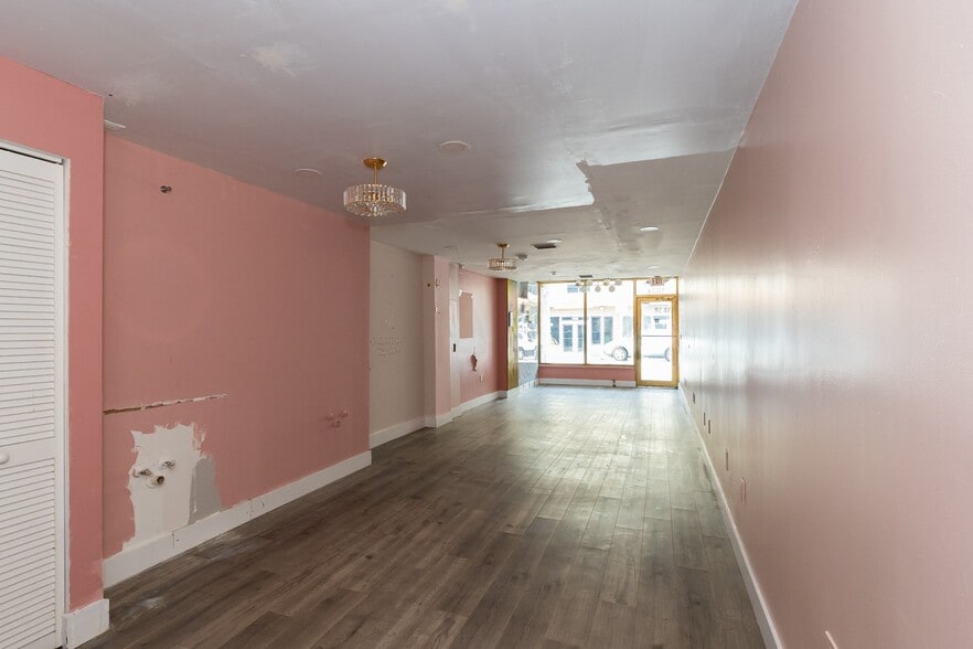 More Photos Of 1034-1040 NW 3 Ave, Miami Storefront Retail Residential For Lease