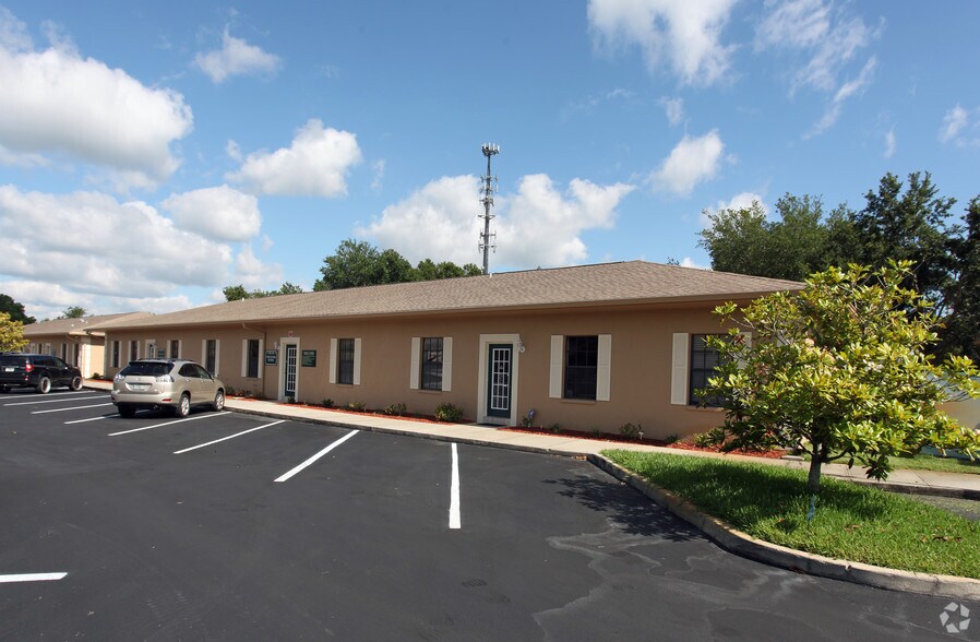 Primary Photo Of 8905 Regents Park Dr, Tampa Coworking Space