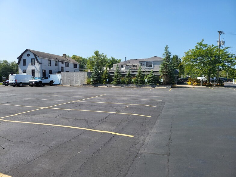 More Photos Of 2545 Niagara Falls Blvd, Buffalo Restaurant For Sale