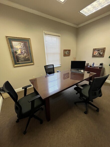 More Photos Of 2161 Quail Run, Baton Rouge Serviced Offices For Sale