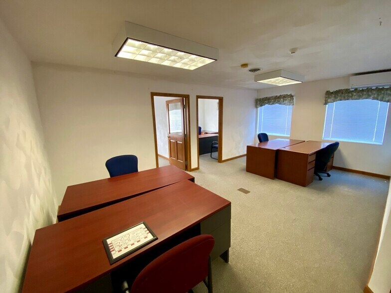 More Photos Of 16888 State Route 706, Montrose Medical For Lease