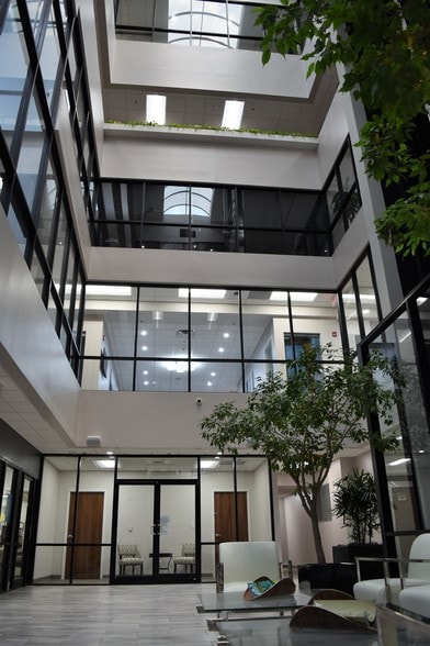 More Photos Of 101 S Elm St, Greensboro Office For Lease