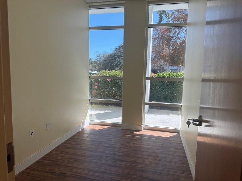 More Photos Of 3291 Woods Edge Pky, Bonita Springs Medical For Lease