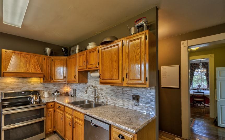 More Photos Of 417 E Washington St, Charles Town Hospitality For Sale