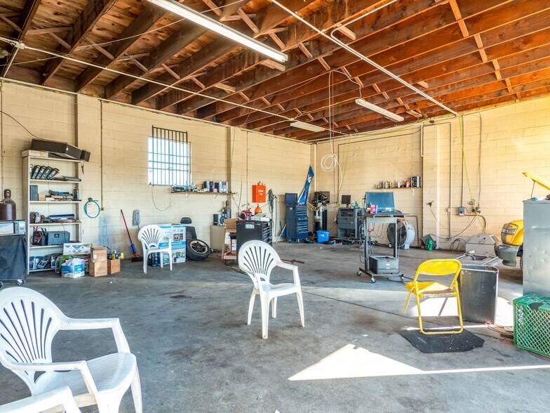 More Photos Of 401-409 N E St, Madera Warehouse For Sale