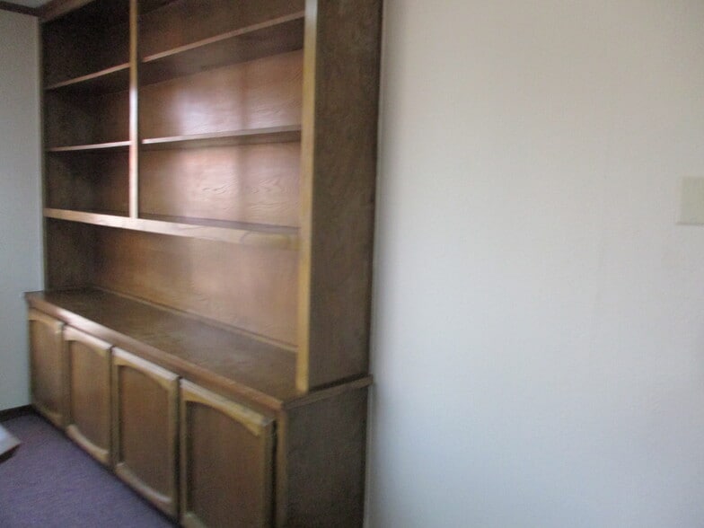 More Photos Of 1304 W Beverly Blvd, Montebello Office For Lease