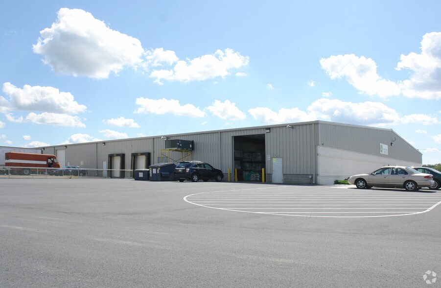 More Photos Of 15-23 E Lehman St, Lebanon Manufacturing For Lease