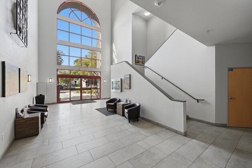More Photos Of 44274 George Cushman Ct, Temecula Medical For Lease