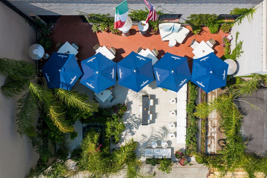 More Photos Of 3933 30th St, San Diego Storefront For Sale