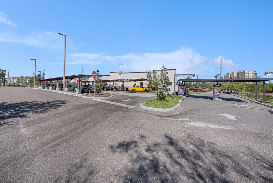 More Photos Of 10690 Gandy Blvd N, Saint Petersburg Unknown For Lease