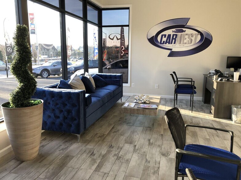 More Photos Of 3000 Liberty Heights Ave, Baltimore Auto Dealership For Lease