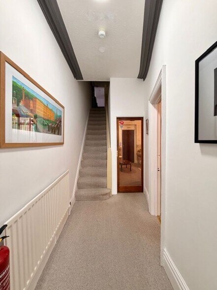 More Photos Of 46 King Edward Av, Blackpool Hotel For Sale