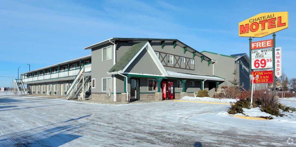 Primary Photo Of 1414 Calgary Trl SW, Edmonton Hotel For Sale