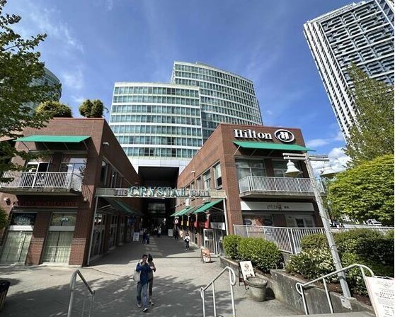 More Photos Of 4500 Kingsway, Burnaby Storefront Retail Office For Sale