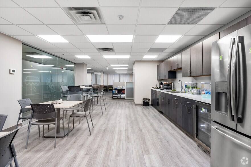More Photos Of 609 W Johnson Ave, Cheshire Medical For Lease