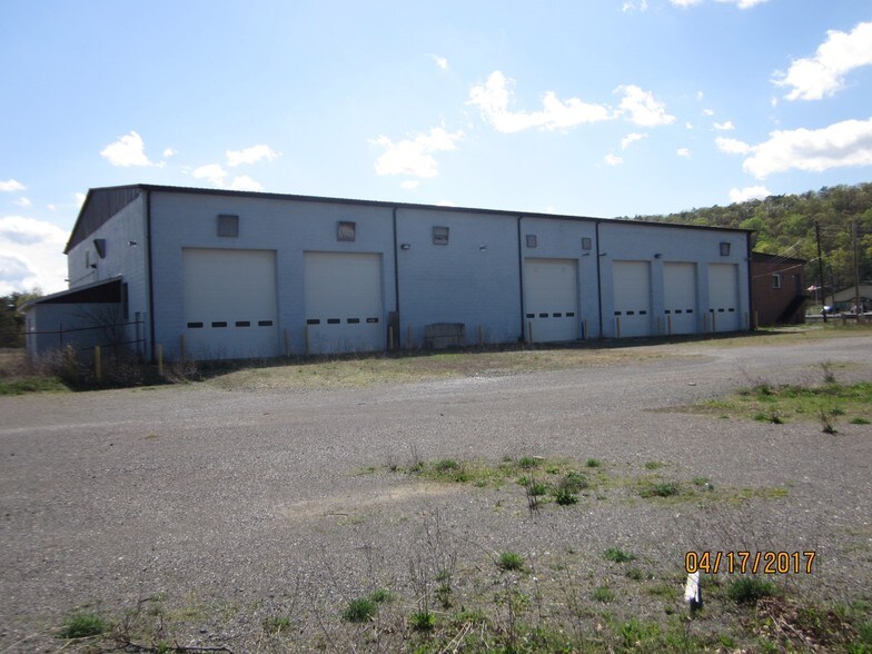 More Photos Of 4307 Valley Rd, Berkeley Springs Truck Terminal For Sale