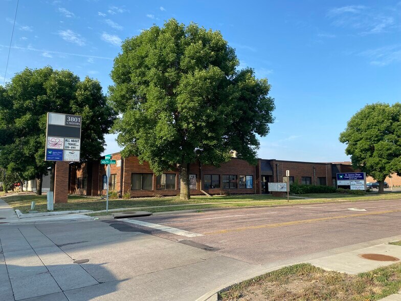 More Photos Of 3801 S Western Ave, Sioux Falls Office For Lease