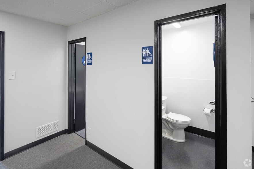 More Photos Of 7201 Garden Grove Blvd, Garden Grove Light Manufacturing For Lease