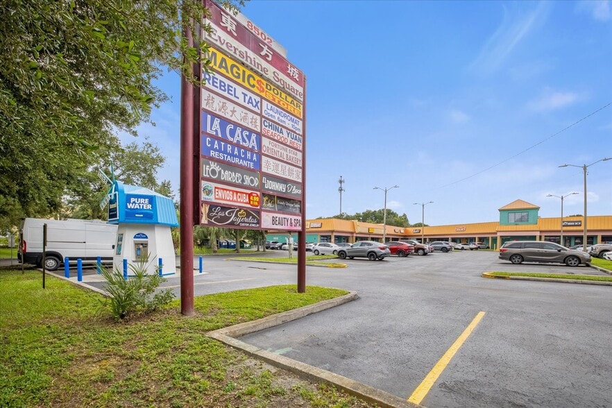 More Photos Of 8502 N Armenia Ave, Tampa General Retail For Sale