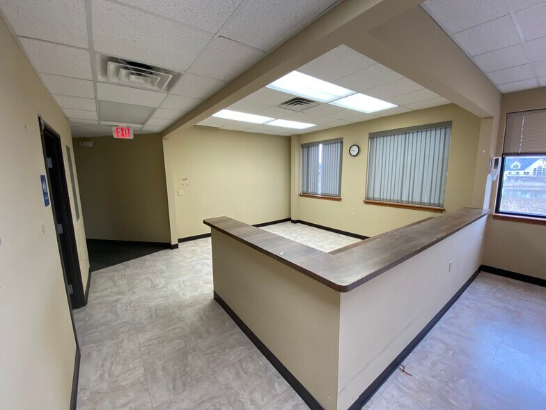 More Photos Of 3370 E Jolly Rd, Lansing Office Residential For Sale