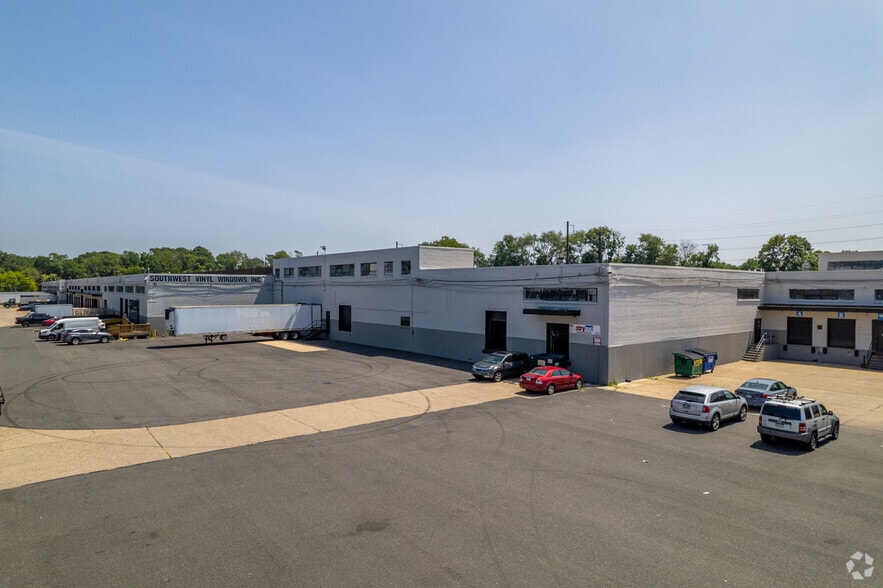 Primary Photo Of 6250 Baltimore Ave, Yeadon Warehouse For Lease