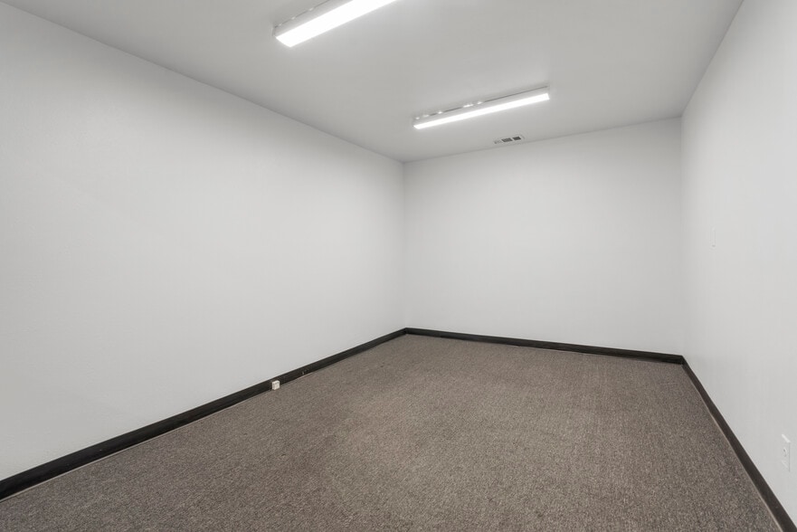 More Photos Of 2505 Amaral Ct, Hayward Warehouse For Sale