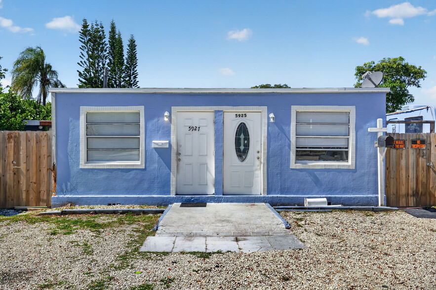 More Photos Of 5925 SW 64th St, South Miami Multifamily For Sale