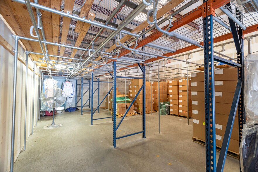 More Photos Of 6973 Highway Ave, Jacksonville Warehouse For Sale