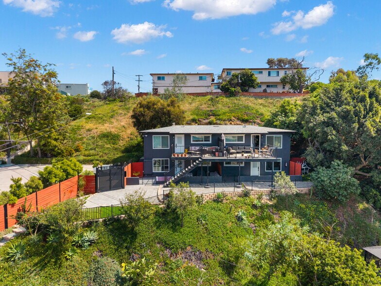 More Photos Of 801-807 Torrance St, San Diego Apartments For Sale