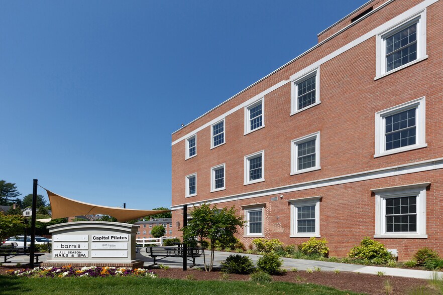 More Photos Of 4900 Massachusetts Ave NW, Washington Office For Lease