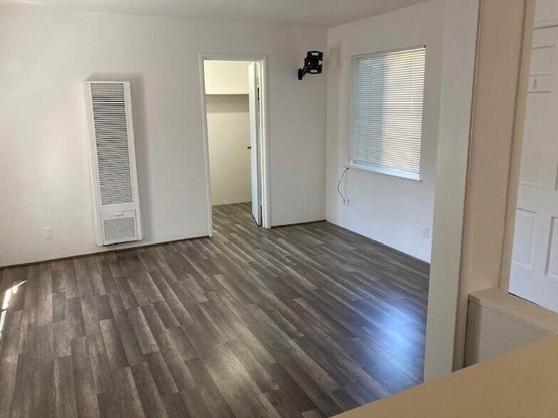 More Photos Of 1220 Sixth Ave, Belmont Apartments For Sale