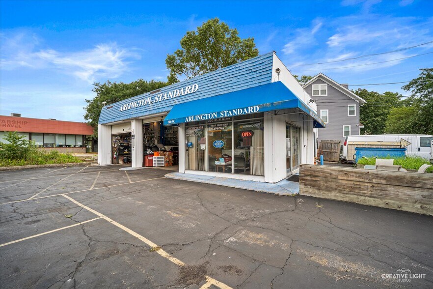 Primary Photo Of 300 W Northwest Hwy, Arlington Heights General Retail For Sale