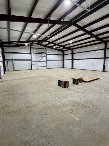 More Photos Of 6870 Rendon Bloodworth, Fort Worth Industrial For Sale