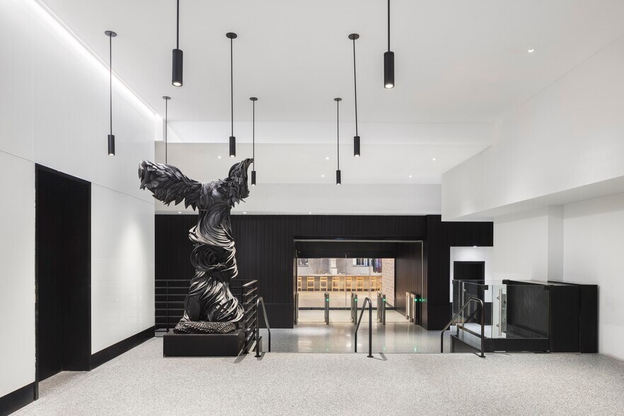 More Photos Of 601 W 26th St, New York Office For Lease