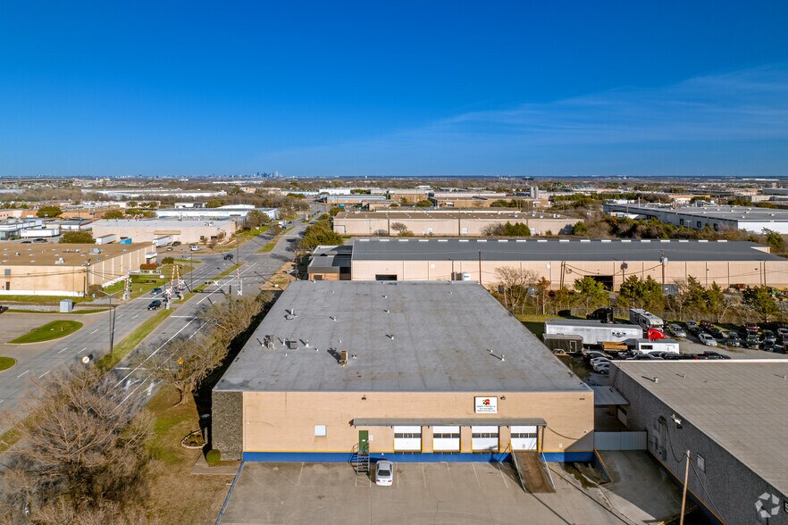 More Photos Of 3200 E Randol Mill Rd, Arlington Unknown For Lease