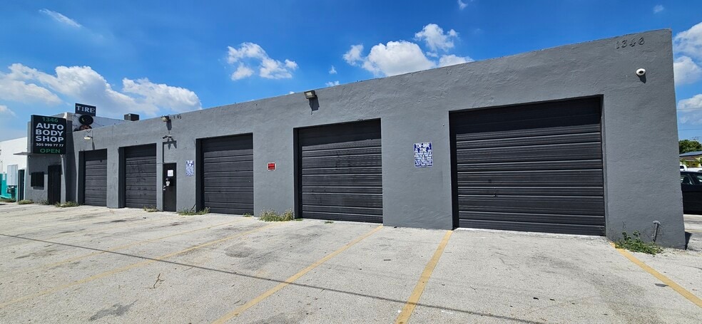 More Photos Of 1346 S Dixie Hwy, Hollywood Warehouse For Lease