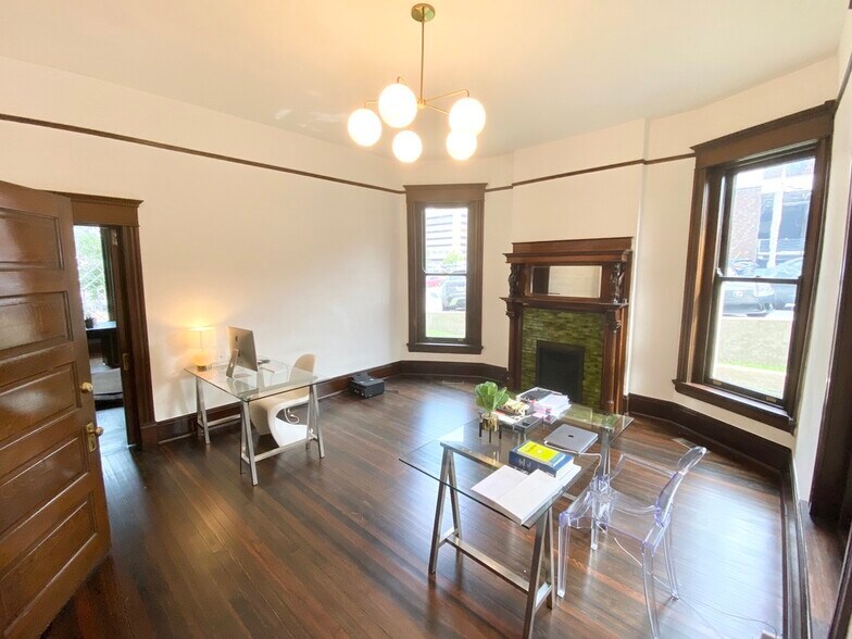 More Photos Of 311 22nd Ave N, Nashville Office Residential For Sale