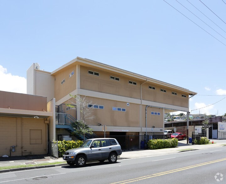 More Photos Of 1320 N School St, Honolulu Office For Sale