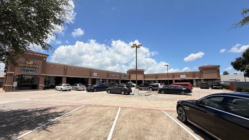 More Photos Of 6725 Atascocita Rd, Humble Unknown For Lease