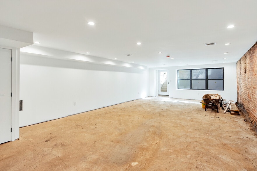 More Photos Of 1086 Fulton St, Brooklyn Apartments For Lease