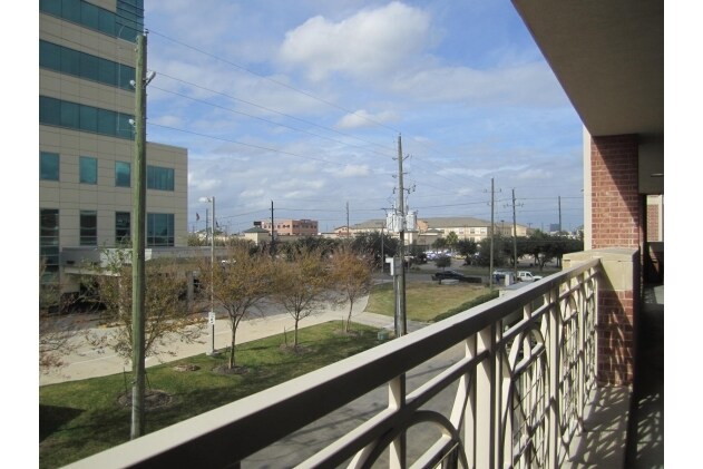 More Photos Of 9889 Bellaire Blvd, Houston Unknown For Lease