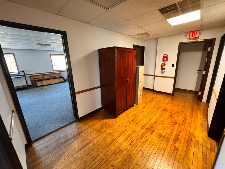 More Photos Of 55 E Main St, Carrollton Office For Sale