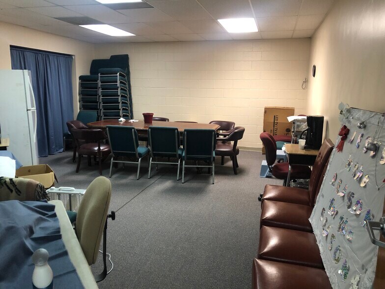 More Photos Of 722 Rockbridge Rd SW, Lilburn Religious Facility For Lease