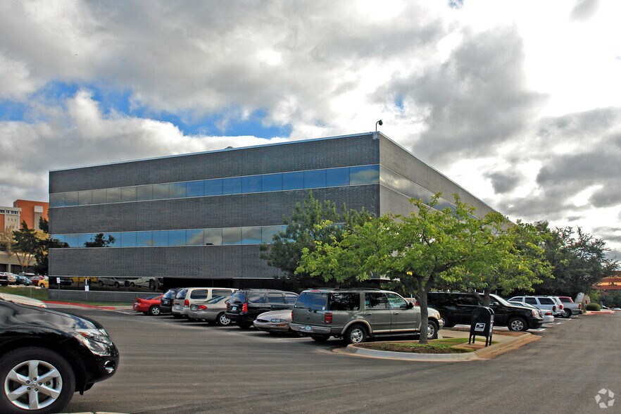 More Photos Of 5555 NW Grand Blvd, Oklahoma City Office For Sale