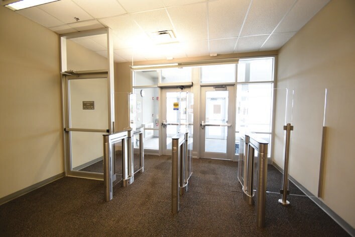 More Photos Of 900 42nd St S, Fargo Office For Sale