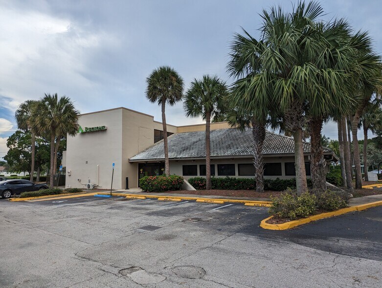 More Photos Of 650 N Congress Ave, Delray Beach Bank For Lease